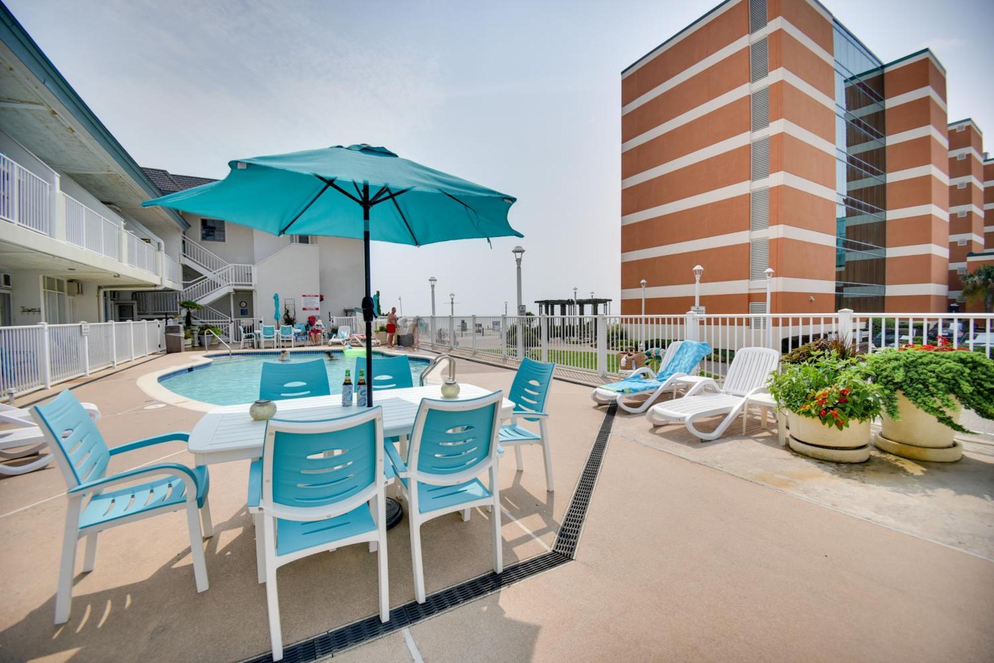 Chic Virginia Beach Retreat - Pool, Steps To Beach Exteriér fotografie
