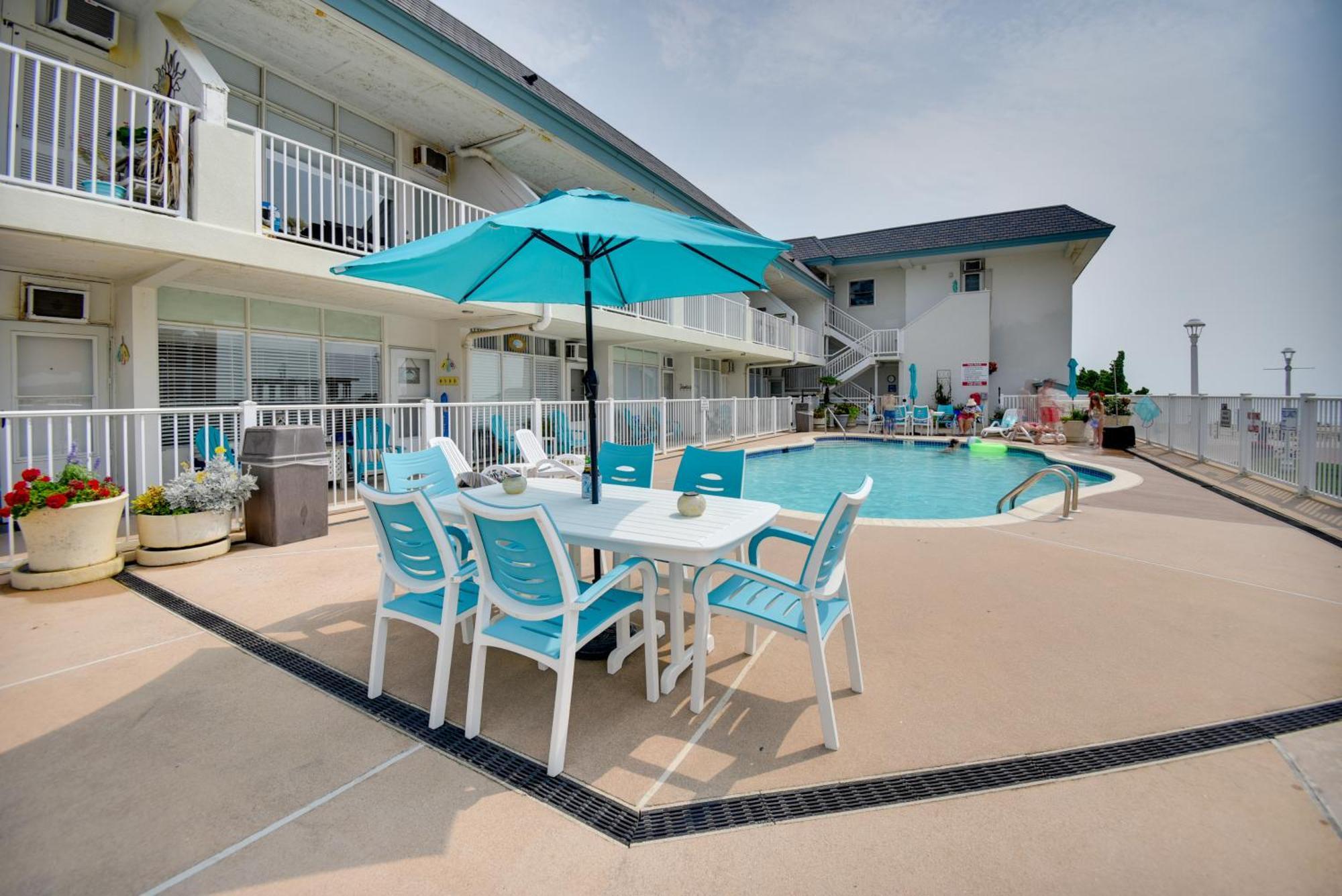 Chic Virginia Beach Retreat - Pool, Steps To Beach Exteriér fotografie